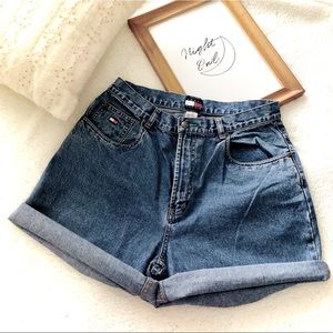 ✨sold✨Tommy Hilfiger vintage high waisted shorts